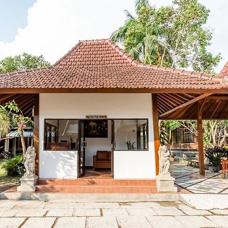 Hotel Reddoorz Syariah Near Gor Ken Arok Malang Zewnętrze zdjęcie