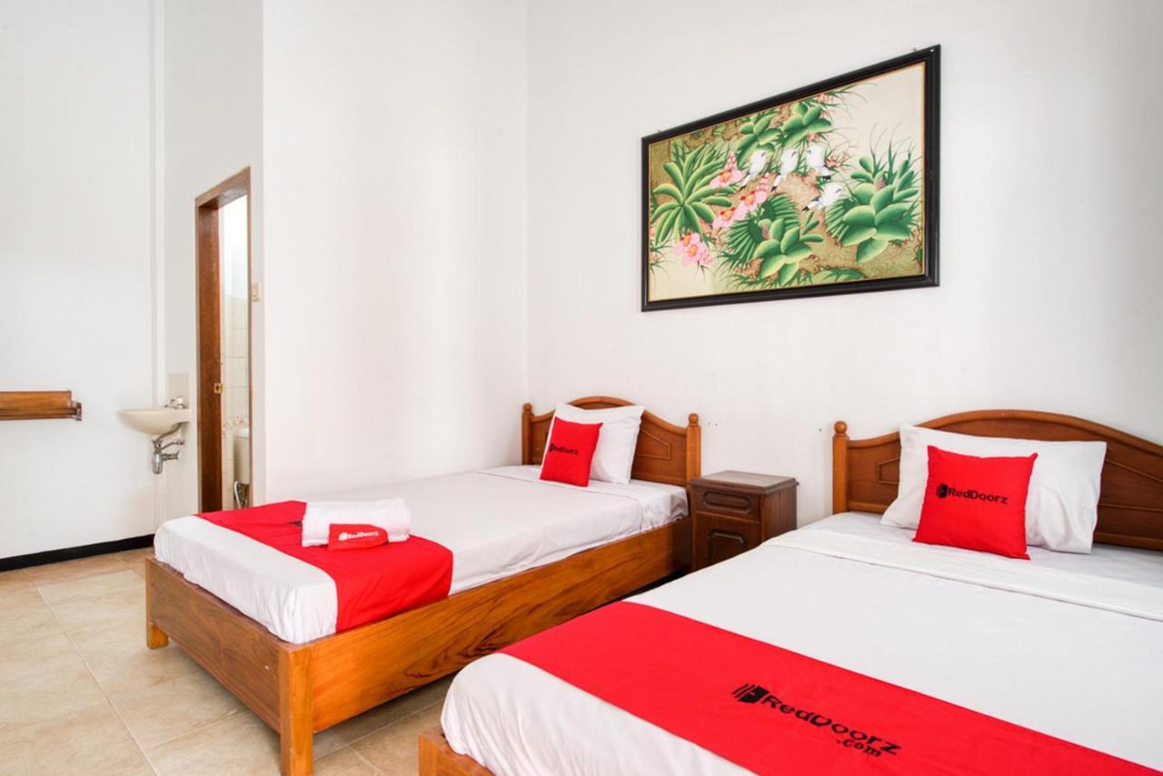 Hotel Reddoorz Syariah Near Gor Ken Arok Malang Zewnętrze zdjęcie